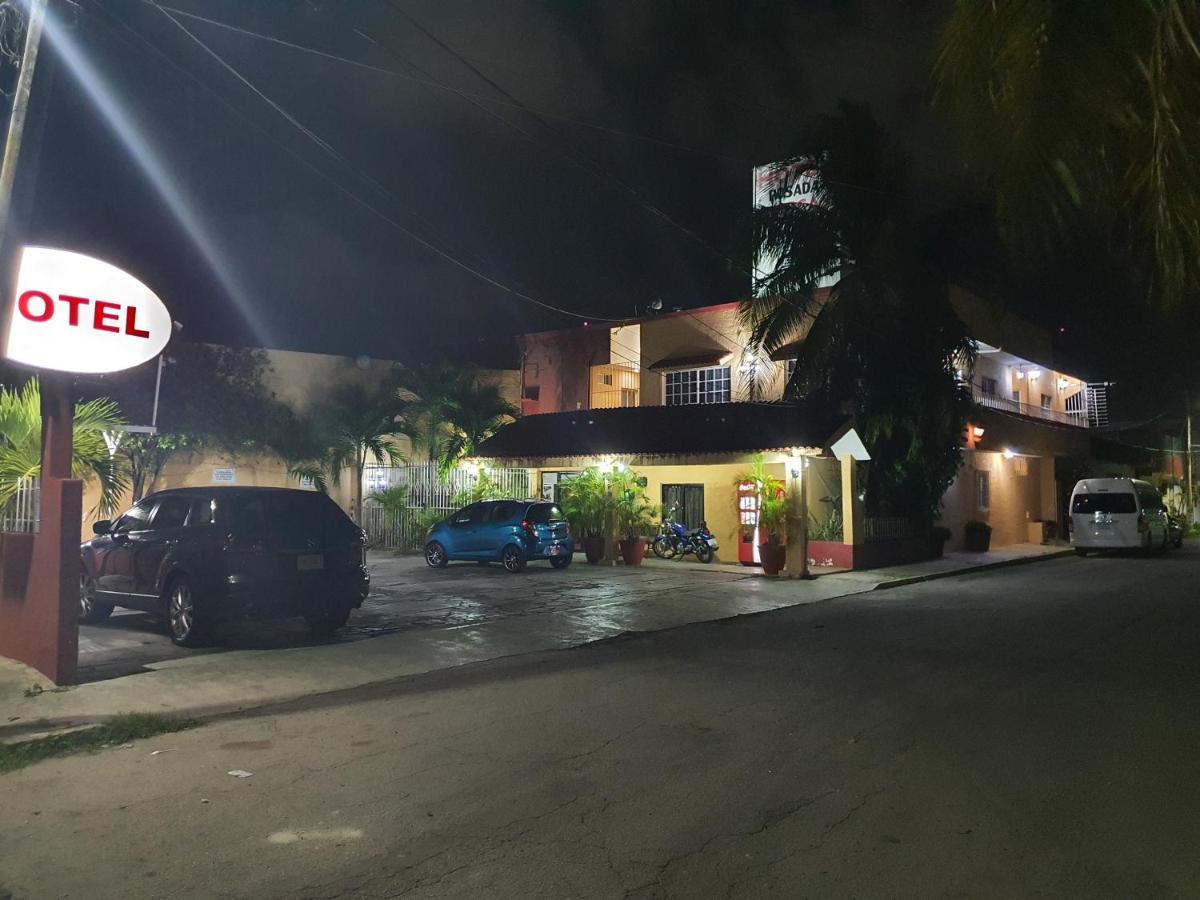 Hotel posada MARCAS Cancún Exterior foto
