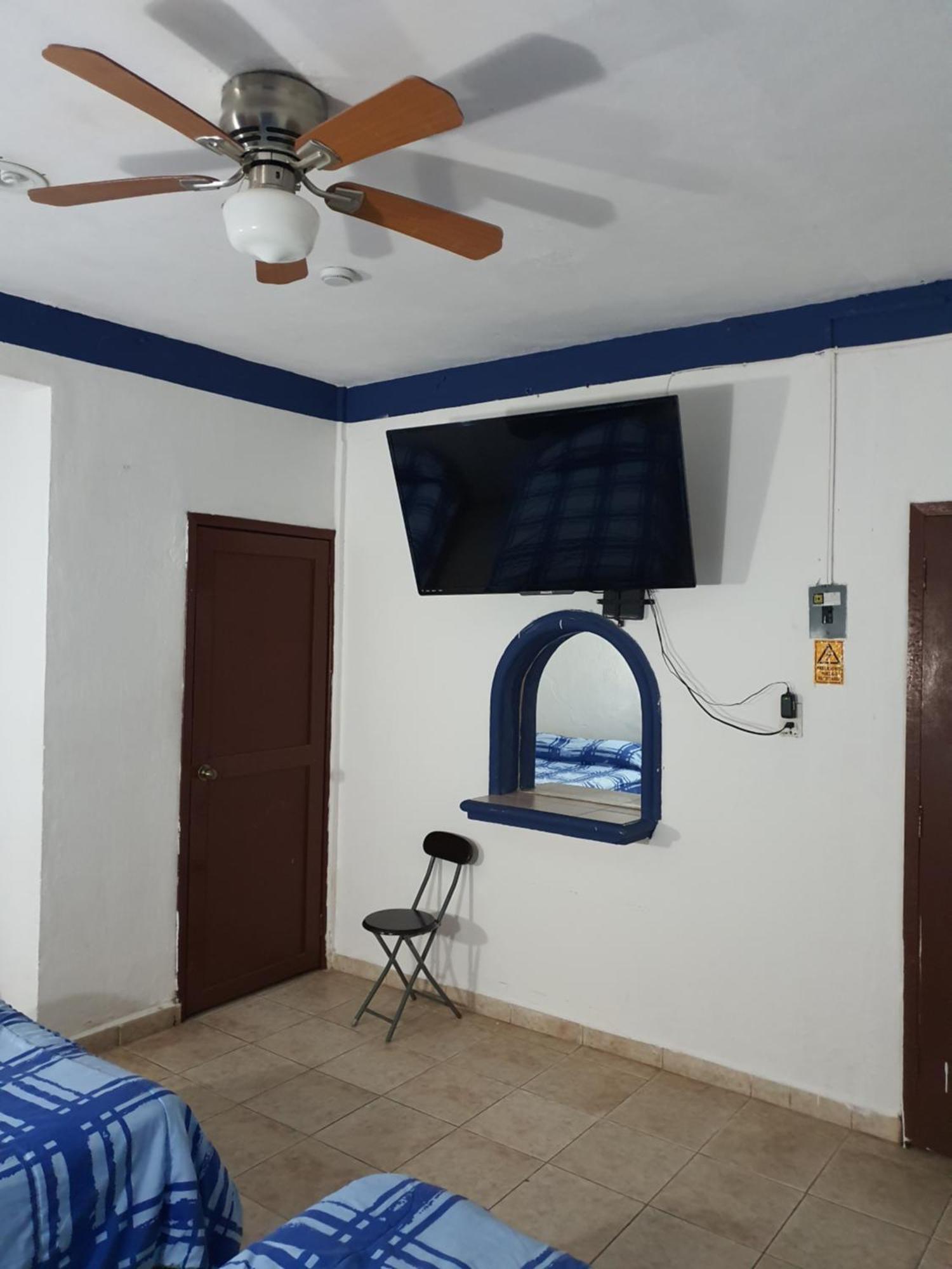 Hotel posada MARCAS Cancún Habitación foto