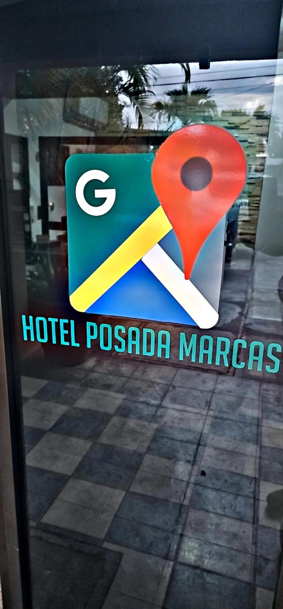 Hotel posada MARCAS Cancún Exterior foto